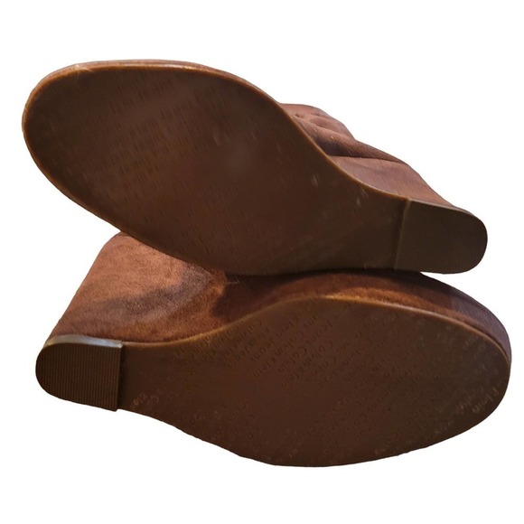 Calvin Klein Hannah Suede Wedge Boots/Size 8/Brown - Picture 3 of 6